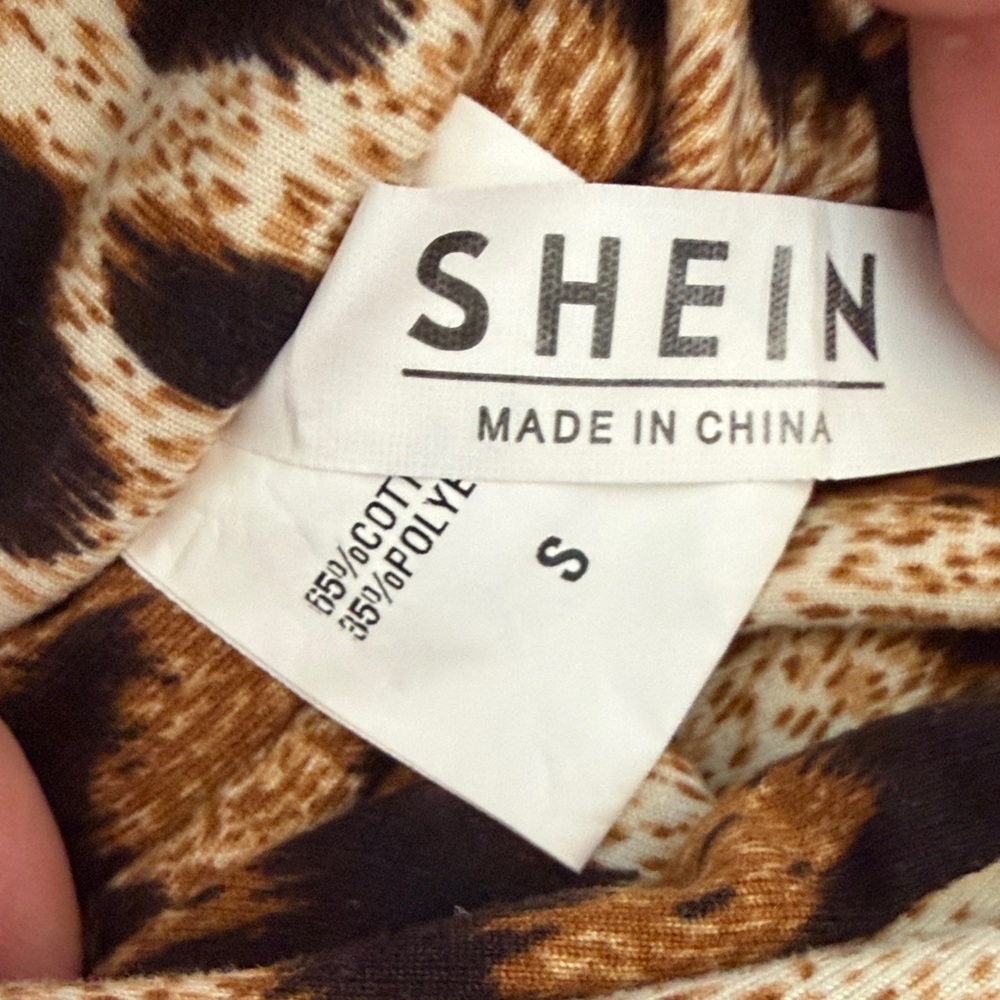Leopard Print Halter Top - Picture 2 of 3